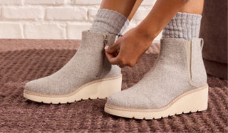 Women's Mina Wedge Boot in Water Repellent Light Grey Heritage Herringbone