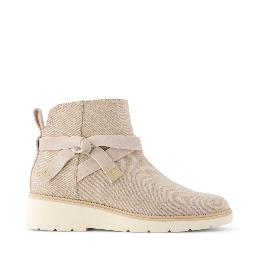 Marlow Boot - Water Repellent Natural Shimmer Twill Side View